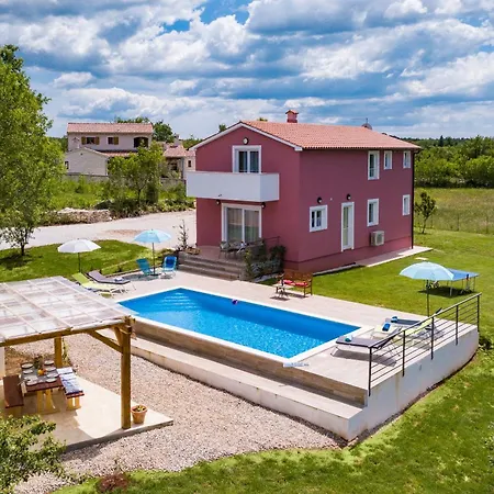 Villa May Villa