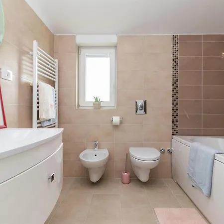 فيلة Villa May *