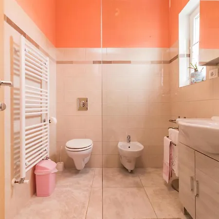 Villa May فيلة Tinjan