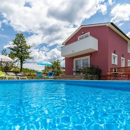 Villa May Villa